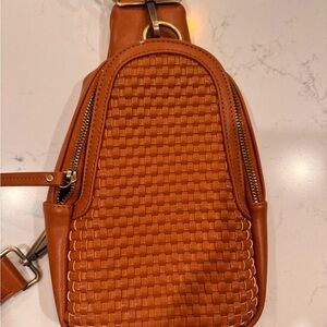 Elegant Tan Woven Leather Crossbody Bag